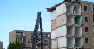 Демонтаж 5 этажного дома Сланцы, цена от 3625 руб.