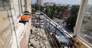 Демонтаж балкона Сланцы, цена от 2910 руб.