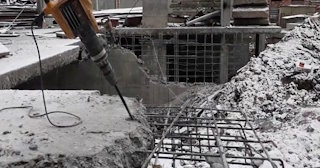 Демонтаж монолитного перекрытия в Сланцах - Профессиональная разборка от 817 руб.