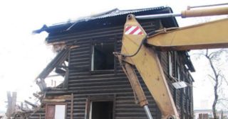 Демонтаж 2 этажного дома Сланцы, цена от 2604 руб.