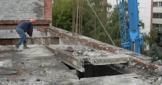 Демонтаж бетонной плиты: цена за м2 от 2042 рублей в Сланцах