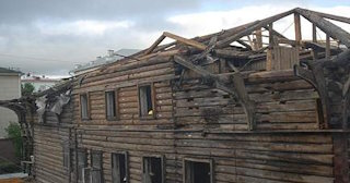 Демонтаж деревянных конструкций в Сланцах - расценки от 1021 рублей - Сварной-Слы